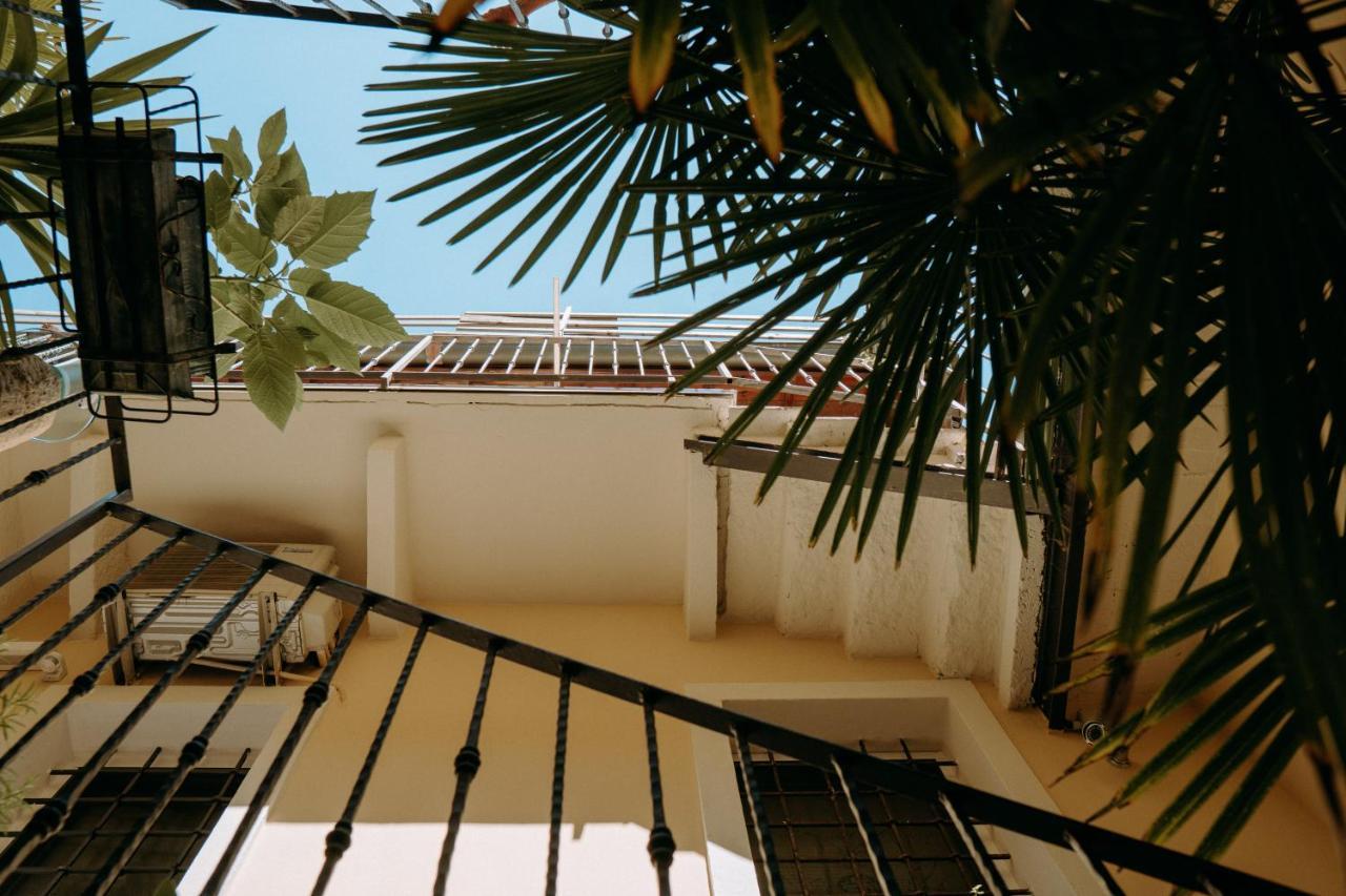 โรเมโอ จูเลียตตา รูม อพาร์ตเมนต์ เตอร์กิชบาธ เวโรนา Bed & Breakfast ภายนอก รูปภาพ