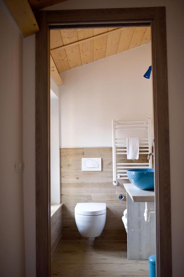 โรเมโอ จูเลียตตา รูม อพาร์ตเมนต์ เตอร์กิชบาธ เวโรนา Bed & Breakfast ภายนอก รูปภาพ
